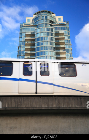 Léger et rapide Skytrain, Vancouver, Colombie-Britannique Banque D'Images