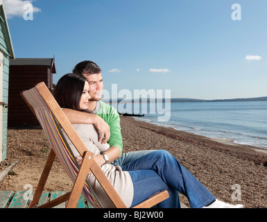 Couple partageant un moment romantique Banque D'Images