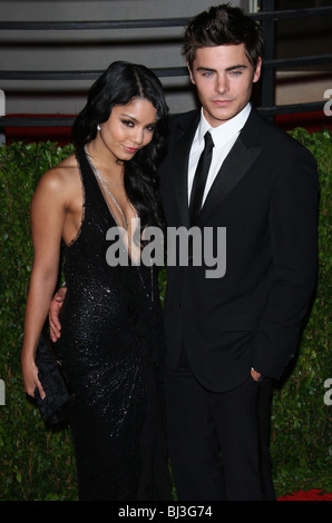 VANESSA HUDGENS ZAC EFRON VANITY FAIR OSCAR PARTY 2010 Los Angeles CA USA 07 Mars 2010 Banque D'Images