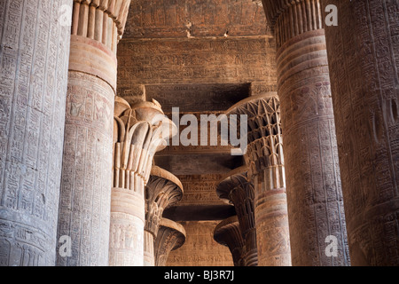 Le Temple d'Esna, Egypte Banque D'Images