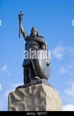 1970 Ford Econoline Hamo's statue du Roi Alfred le Grand, Broadway, Winchester, Hampshire, Angleterre, Royaume-Uni, Europe Banque D'Images