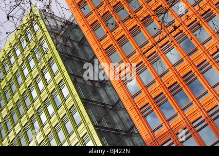 London Central Saint Giles Court new office développement moderne conçu par Renzo Piano, près de Tottenham Court Road Banque D'Images