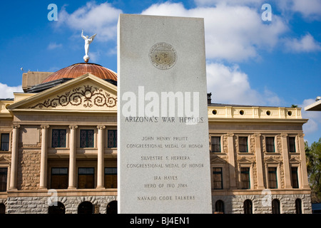 L'Arizona Monument des Héros de guerre, en face de l'Arizona State Capitol building, Phoenix, Arizona. Banque D'Images