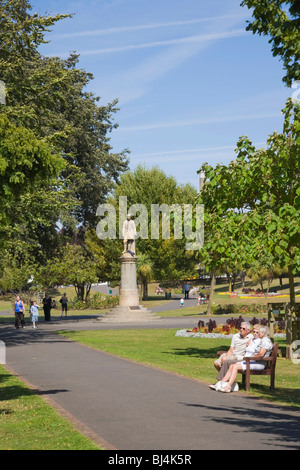 Fort des jardins avec la statue du Général Charles George Gordon, Gravesend, Kent, Angleterre, Royaume-Uni, Europe Banque D'Images