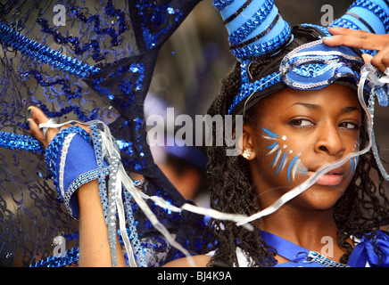 Affichages colorés sur le dernier jour de la carnaval de Notting Hill à Londres, le 25 août 2008. Credit : Susannah Irlande Banque D'Images