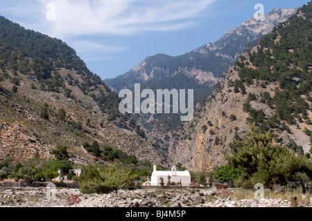 Chapelle à la sortie de la Gorge de Samaria à Agia Roumeli, Crète, Grèce, Europe Banque D'Images