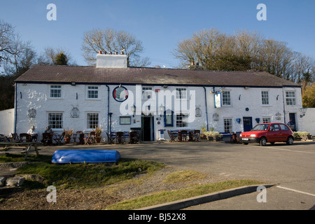 L'auberge de bateau, quai public house Red Bay, Anglesey au nord du Pays de Galles UK Banque D'Images