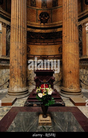 Umberto je tombe, Panthéon, Rome, Latium, Italie Banque D'Images