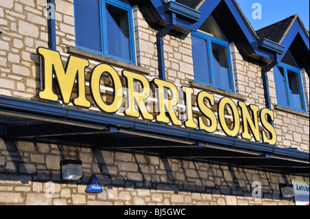 MORRISONS, supermarché, logo. Le vieux Showground, Kendal, Cumbria, Angleterre, Royaume-Uni, Europe. Banque D'Images