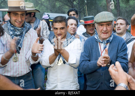 Pèlerins de la fraternité de Villamanrique de la Condesa, Espagne Banque D'Images