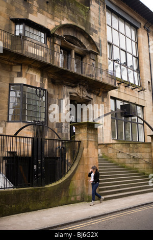 Royaume-uni, Ecosse, Glasgow, Charles Rennie Macintosh, School of Art, extérieur, porte principale Banque D'Images