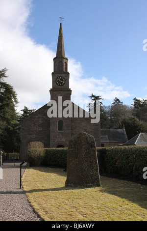 Manse glamis et pierre symbole st fergus glamis kirk angus scotland mars 2010 Banque D'Images