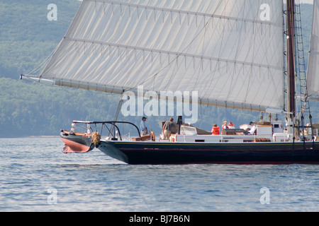 Le Windjammer J&E RIGGIN toutes voiles dehors dans Penobscot Bay Banque D'Images