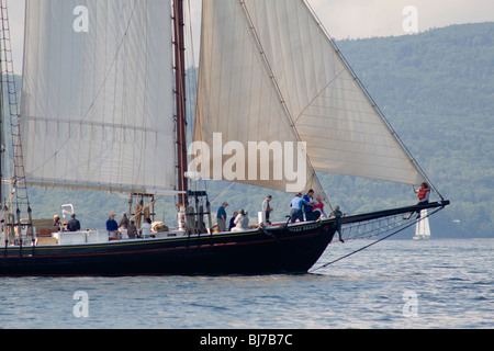 Le Windjammer J&E RIGGIN toutes voiles dehors dans Penobscot Bay Banque D'Images