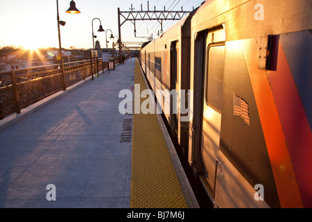 La station de la rue large de Newark, NJ Transit plate-forme Banque D'Images