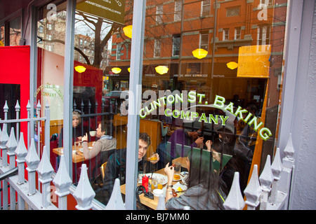 Brunch à Clinton Street Baking Company dans le Lower East Side, Manhattan, New York Banque D'Images