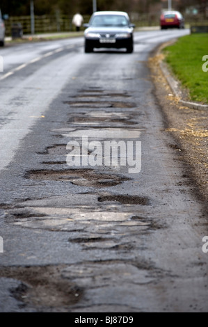 Une voiture-de-poule dans les approches priory road, Hull, East Yorkshire, UK. Banque D'Images