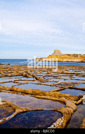 La production de sel à côte de Gozo, Malte Banque D'Images