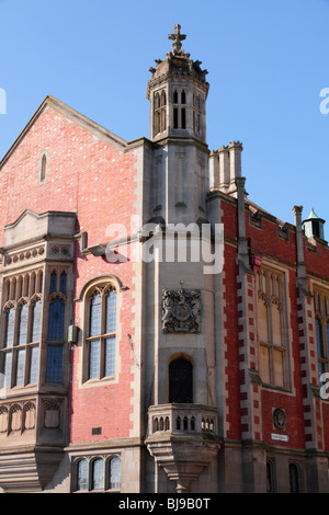 The Royal Hotel old town hall, bâtiment du 19ème siècle en style Tudor en reconnaissance de villes patrimoine élisabéthain. Banque D'Images