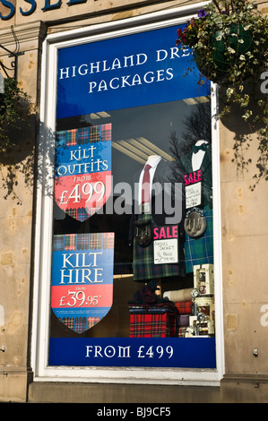 dh Hector Russell kilt shop PRINCES STREET EDINBURGH Diplay window Scottish highland vente de vêtements tartan boutique signe vente Scotland kilts Banque D'Images