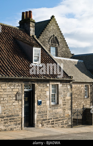 Dh Andrew Carnegie Museum DUNFERMLINE FIFE Andrew Carnegie birthplace cottage Museum building home Ecosse Banque D'Images