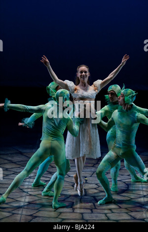 Des danseurs de ballet dancing stage d'artistes interprètes ou exécutants Banque D'Images