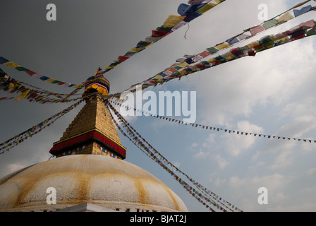 Boudhanath est l'un des sites bouddhistes les plus sacrés à Katmandou, au Népal. Banque D'Images