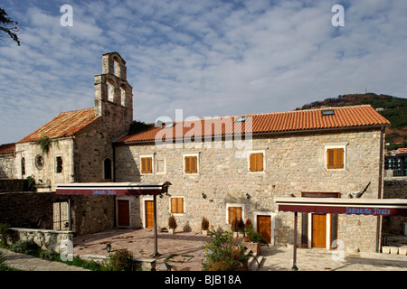 La péninsule de la vieille ville de Budva, l'église de St,Saava,Monténégro Banque D'Images