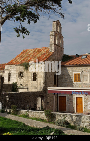 La péninsule de la vieille ville de Budva, l'église de St,Saava,Monténégro Banque D'Images