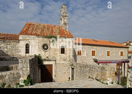 La péninsule de la vieille ville de Budva, l'église de St,Saava,Monténégro Banque D'Images