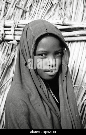 Tribu arbore garçon, vallée de l'Omo, Ethiopie, Afrique Banque D'Images