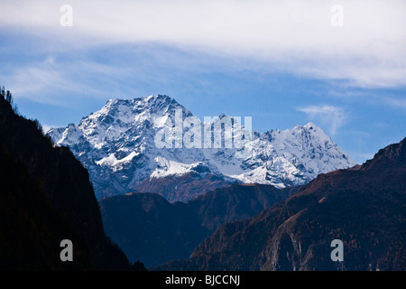 BODHA HIMAL vu de NUPRI - AUTOUR DE MANASLU TREK, au Népal Banque D'Images