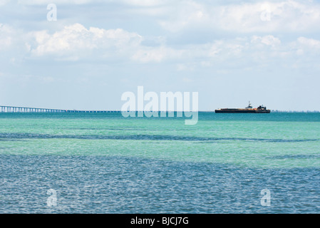 Seascape avec insertion sur horizon Banque D'Images