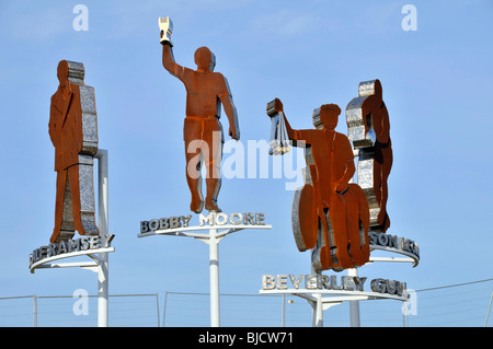 London Borough of Barking and Dagenham & installation sculpturale d'art comme un hommage aux légendes locales de sport Banque D'Images