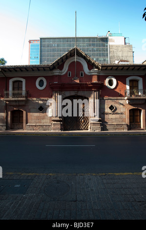 Casa Colorada (ocre rouge House) Accueil de Mateo de Toro y Zambrano, maintenant un musée. Déclaration de l'indépendance du Chili a signé ici Banque D'Images