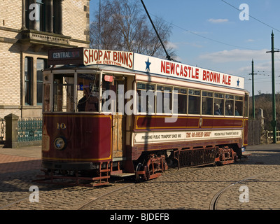 Vintage tramway à Beamish Open Air Museum County Durham England UK Banque D'Images