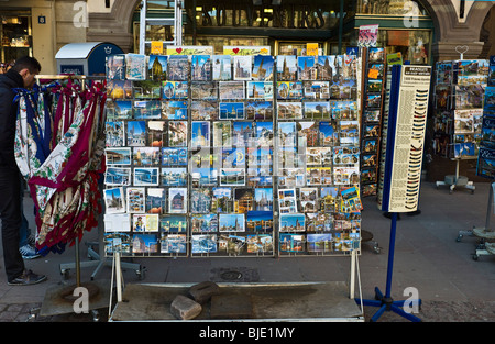 Cartes postales souvenirs, Strasbourg, Alsace, France Banque D'Images