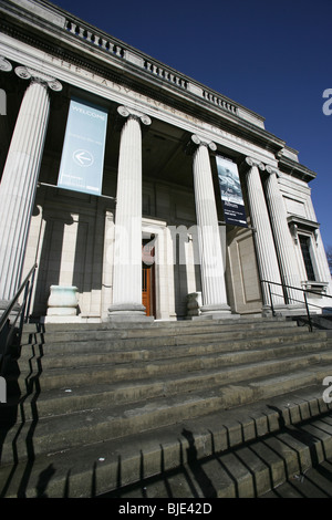 Village de Port Sunlight, Angleterre. faible vue oblique de l'entrée sud du levier dame art gallery. Banque D'Images