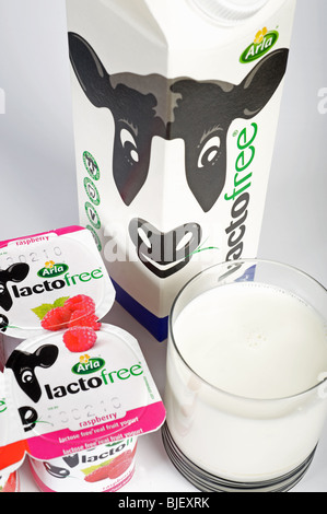 Arla, lait sans lactose et du yogourt. Banque D'Images