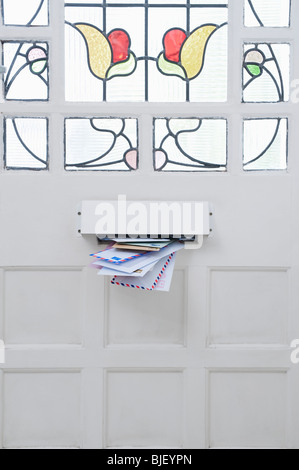 Letterbox et vitraux, porte avant Banque D'Images