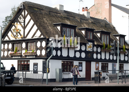 Crown & Anchor public house, Stone, Staffordshire Banque D'Images