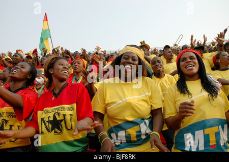 Supporters ghanéens célèbrent la coupe d'Afrique des nations dans leur capitale Accra. Le Ghana, l'Afrique de l'Ouest, l'Afrique Banque D'Images