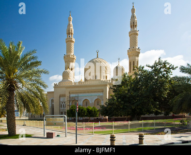 La mosquée de Jumeirah à Dubaï, Émirats arabes unis, ÉMIRATS ARABES UNIS Banque D'Images