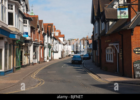 Visualiser jusqu'Wargrave High Street, dans le Berkshire, Royaume-Uni Banque D'Images