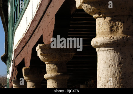 Place principale datant du xiiième siècle, Almagro. La province de Ciudad Real, Castille-La Manche, Espagne Banque D'Images