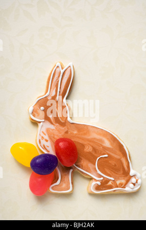 Lapin de Pâques et jelly beans - Banque D'Images