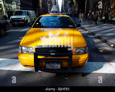 Yellow Taxi Cab Madison Avenue New York Travel Banque D'Images