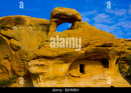 Ruine et arche naturelle, Grand StaircaseEscalante Nat'l Monument, Utah Banque D'Images