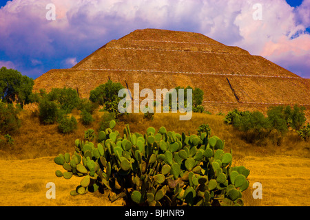 Temple du Soleil, Teotihuacan, pyramide, au Mexique, plus de 70 mètres de haut, plus grande pyramide, Aztec temple construit AD 100 Banque D'Images