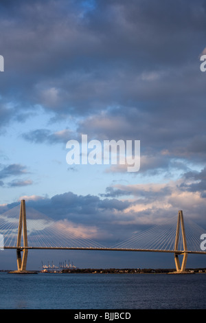 Ravenel Bridge, Cooper River, Charleston, Caroline du Sud, plus long pont suspendu en Amérique du Nord Banque D'Images